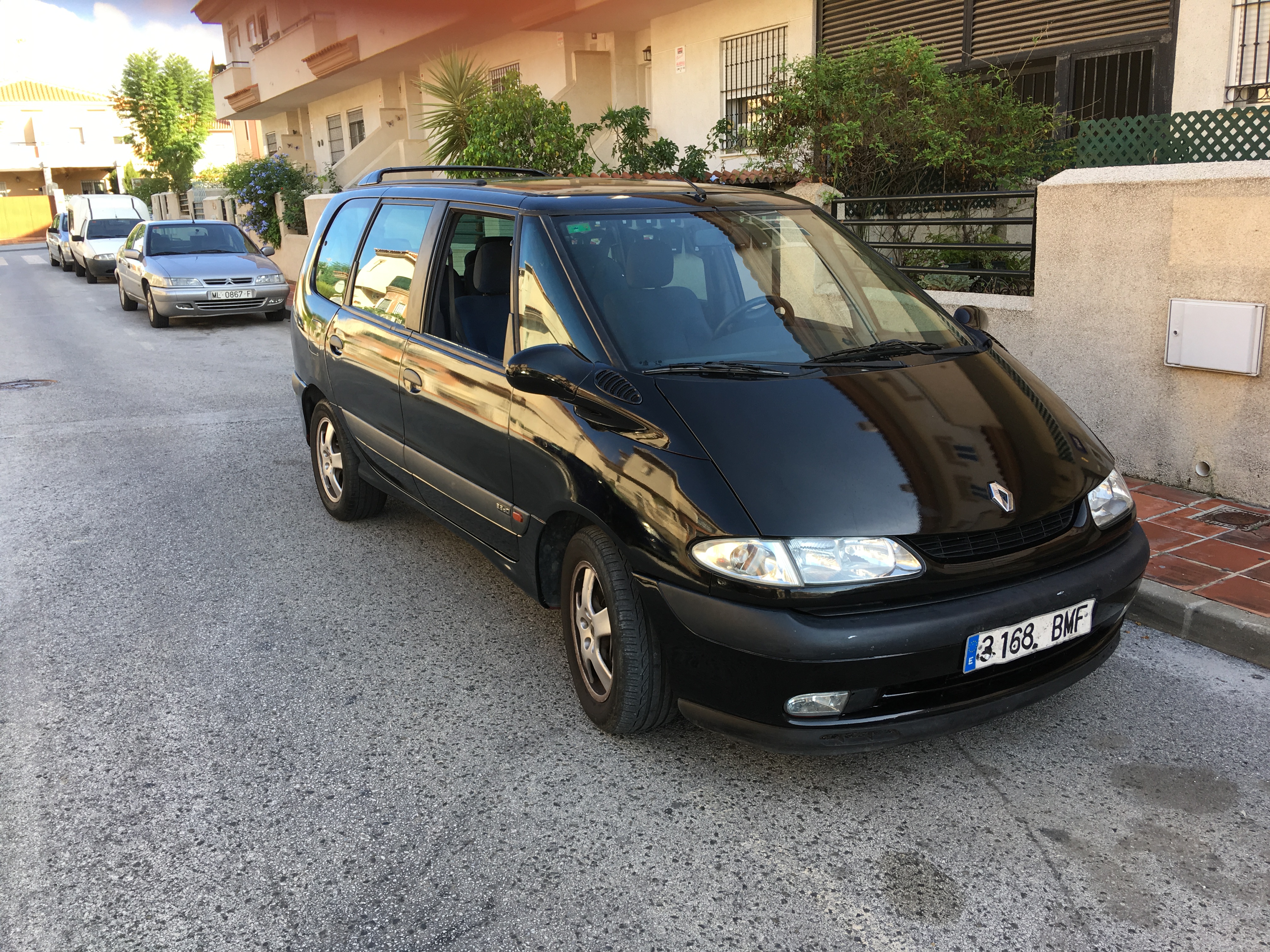 Renault Negro — foto 1